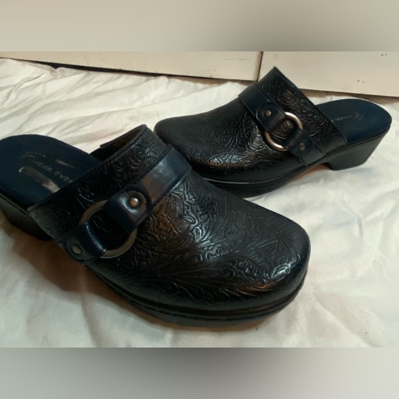 Wear Ever Shoes - Wear Ever Women’s Bremen Navy Blue Clogs/Mules, 6M
